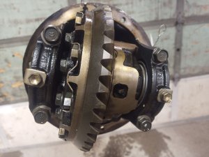 2006-2010 Toyota Land Cruiser Rear Differential Carrier Assembly (3.72 Ratio) (Used OEM)