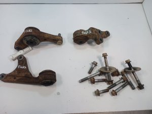 2008-2022 Toyota Sequoia Front Differential Mount Bracket Kit (Used OEM)