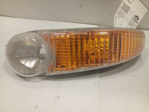 2001-2006 GMC Yukon Headlight Assembly - Left (Driver) (Used OEM)