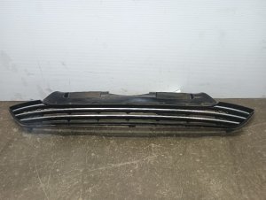 2007-2009 Honda CR-V Chrome Lower Chrome Grille (Used OEM)