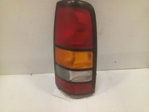 2004-2005 Chevrolet Silverado 1500 Stepside Tail Light Assembly - Right (Passenger) (Used OEM)