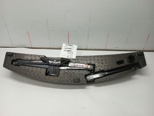 2018-2026 GMC Terrain Scissor Jack and Tool Kit (Used OEM)