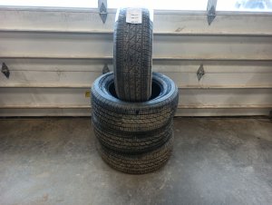2006-2009 Chrysler Aspen Tire (Used OEM)