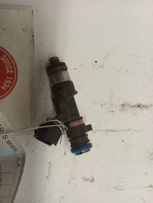 2012-2021 Nissan NV1500 Fuel Injector (Used OEM)