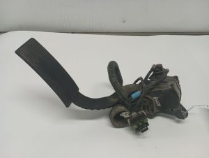 2007-2011 GMC Sierra 2500 HD Brake Pedal (Used OEM)