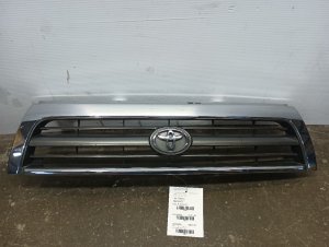1996-1998 Toyota 4Runner Gray Chrome and Gray Grille (Used OEM)