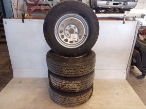2021-2026 GMC Yukon Silver 17-Inch Steel Wheel (Used OEM)