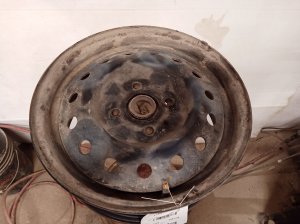 1993-2001 Nissan Altima Black 15x6 Steel Wheel (Used OEM)