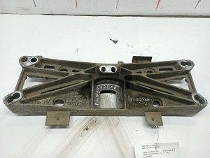 2006-2010 Dodge Charger Transmission Crossmember (Used OEM)