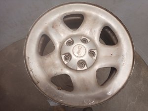 1997-2006 Jeep Wrangler Silver Wheel (Used OEM)