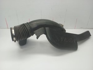 2000-2006 GMC Yukon XL 1500 Engine Air Intake Resonator Tube (Used OEM)