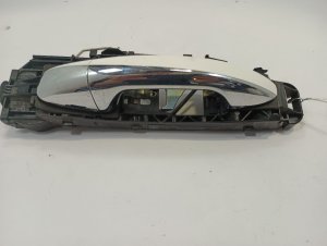 2015-2017 Mercedes-Benz C280 White Keyless Go Exterior Door Handle - Left (Driver) (Used OEM)
