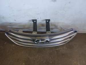 2017-2018 Hyundai Santa Fe Gray 3-Bar Style Grille - Left (Driver) (Used OEM)