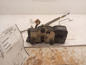 2007-2014 GMC Yukon Door Latch Assembly - Left (Driver) (Used OEM)