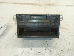 1998-2000 Toyota Sienna AM/FM Cassette Radio Receiver (Used OEM)