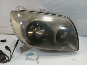 2003-2005 Toyota 4Runner Projector Headlight Assembly - Right (Passenger) (Used OEM)