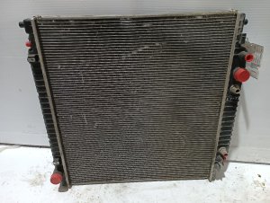 2000-2003 Ford Excursion Radiator (Used OEM)