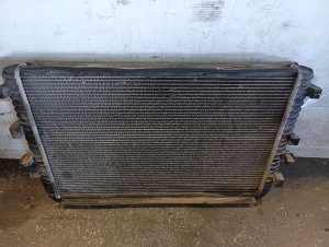 1999-2004 Land Rover Discovery Radiator (Used OEM)