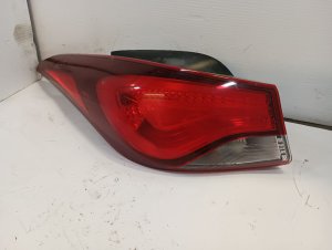 2014-2016 Hyundai Elantra Quarter Panel Mounted Incandescent Taillight Assembly - Left (Driver) (Used OEM)