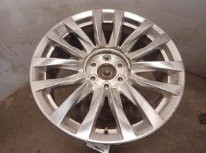 2022-2024 GMC Yukon 22x9 14-Spoke Polished Alloy Wheel (Used OEM)