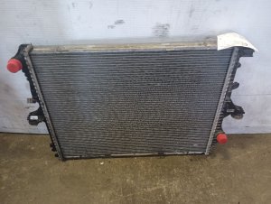 2006-2010 Volkswagen Touareg Radiator (Used OEM)