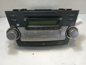 2008-2010 Toyota Highlander Brown AM FM CD Radio Receiver (Used OEM)