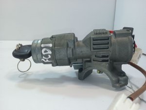 2012-2015 Hyundai Tucson Ignition Switch with Key (Used OEM)