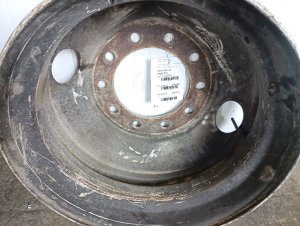  Volvo VNL 22.5x8.25 10-Hole Aluminum Wheel (Used OEM)