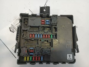 2008-2012 Nissan Armada Engine Fuse Box (Used OEM)