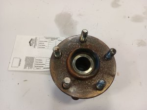 2010-2014 Subaru Outback Hub Assembly (Used OEM)