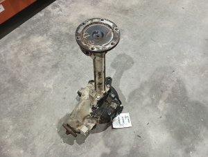 2004-2005 Ford F-150 Front Differential Carrier Assembly 3.73 Ratio (Used OEM)
