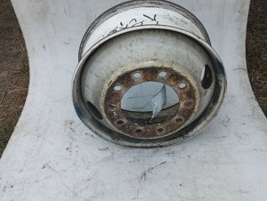  International 4300 22.5x8.25 10-Hole Aluminum Wheel (Used OEM)