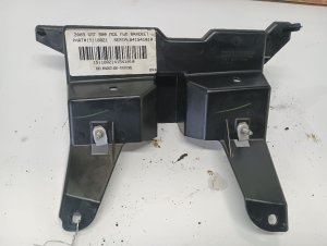 2003-2007 GMC Sierra Center Console Mounting Bracket (Used OEM)