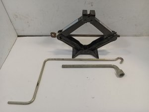 2012-2016 Subaru Impreza Scissor Jack and Tool Kit (Used OEM)