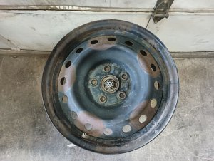 2006-2012 Toyota RAV4 Black 16x6.5 Steel Wheel (Used OEM)