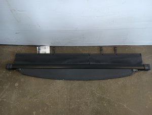 2006-2012 Toyota RAV4 Black Roll-Up Cargo Cover (Used OEM)
