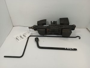 2009-2016 Toyota Venza Scissor Jack with Tool Kit (Used OEM)