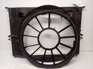 2007-2010 GMC Sierra 2500 HD Engine Cooling Fan Shroud (Used OEM)