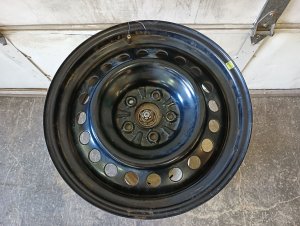 2014-2020 Nissan Rogue Black 17-inch Steel Wheel (Used OEM)