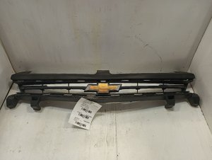 2016-2018 Chevrolet Camaro Black Upper Grille (Used OEM)