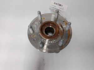 2021-2026 Chevrolet Suburban Hub Assembly (Used OEM)
