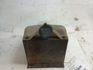 1995-2019 Kenworth T800 Washer Fluid Reservoir (Used OEM)