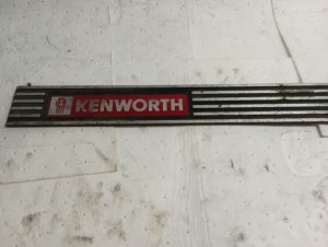 2006-2020 Kenworth T800 Door Sill Plate - Right (Passenger) (Used OEM)