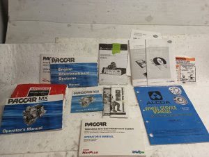 2014 Kenworth T800 Complete Owners Manual Set (Used OEM)