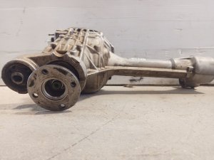 2009-2013 Suzuki Equator Front Differential Carrier Assembly (3.54 Ratio) (Used OEM)