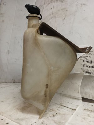 1995-2019 Kenworth T800 Washer Fluid Reservoir (Used OEM)