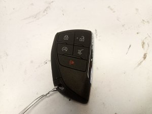 2024-2026 Chevrolet Traverse 5-Button Keyless Entry Transmitter (Used OEM)
