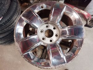 2015-2020 GMC Yukon Chrome 20x9 5-Spoke Chrome Alloy Wheel (Used OEM)