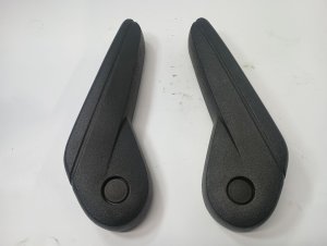 2009-2012 Volkswagen Routan Black Seat Armrest - Front, Left (Driver) (Used OEM)