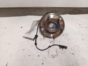 2013-2019 Cadillac XTS Front Wheel Hub Assembly (Used OEM)